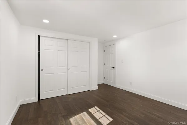 $785,000 | 184 Dallas Street, Lindenhurst, NY 11757