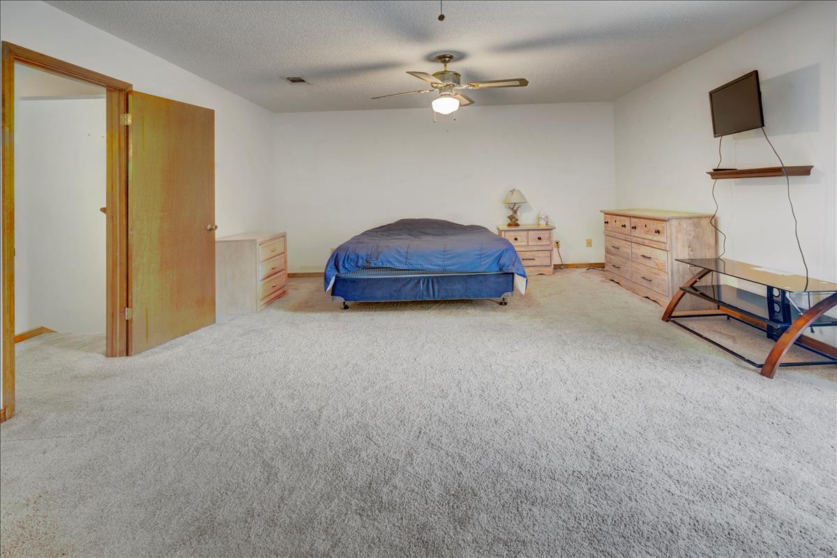 2919 Holley Point Road Navarre, FL 32566 - Photo 13 of 41 Gallery Image 13