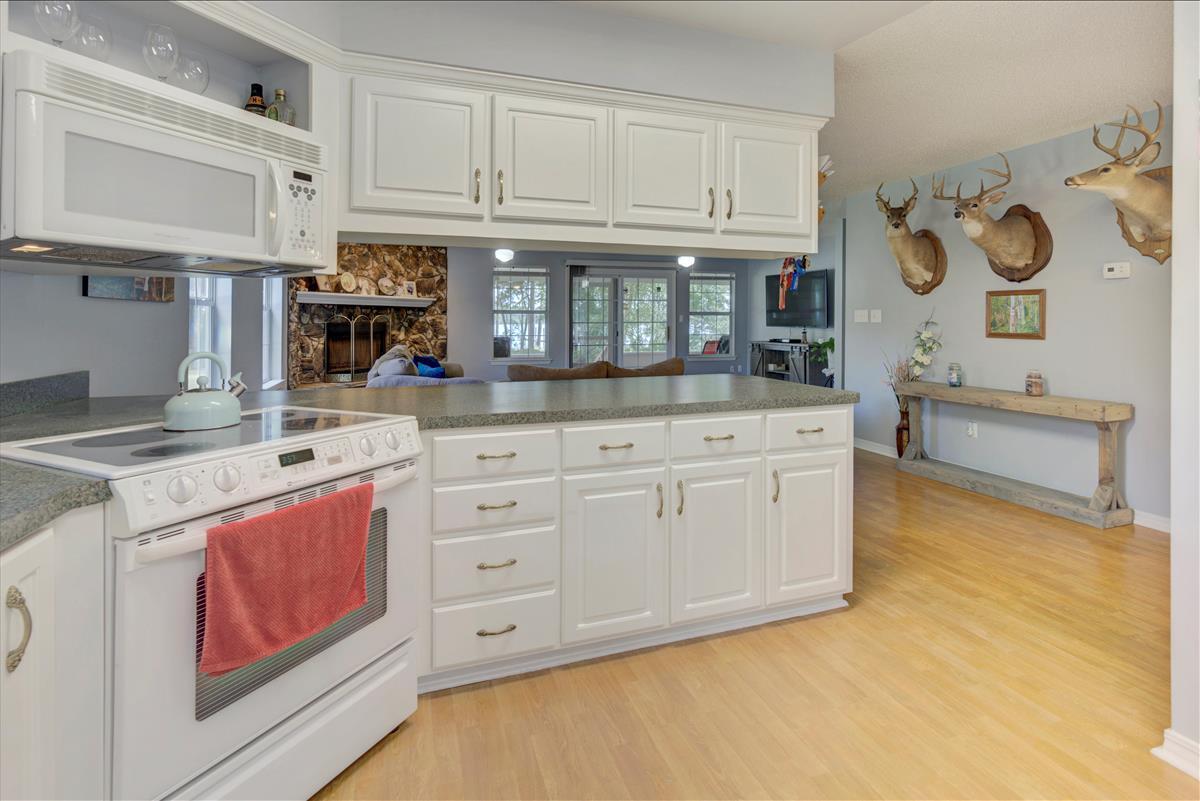 2919 Holley Point Road Navarre, FL 32566 - Photo 27 of 41 Gallery Image 27
