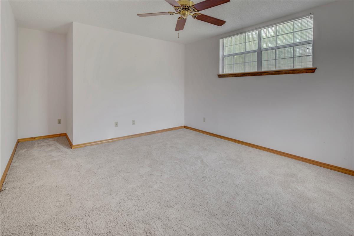 2919 Holley Point Road Navarre, FL 32566 - Photo 37 of 41 Gallery Image 37