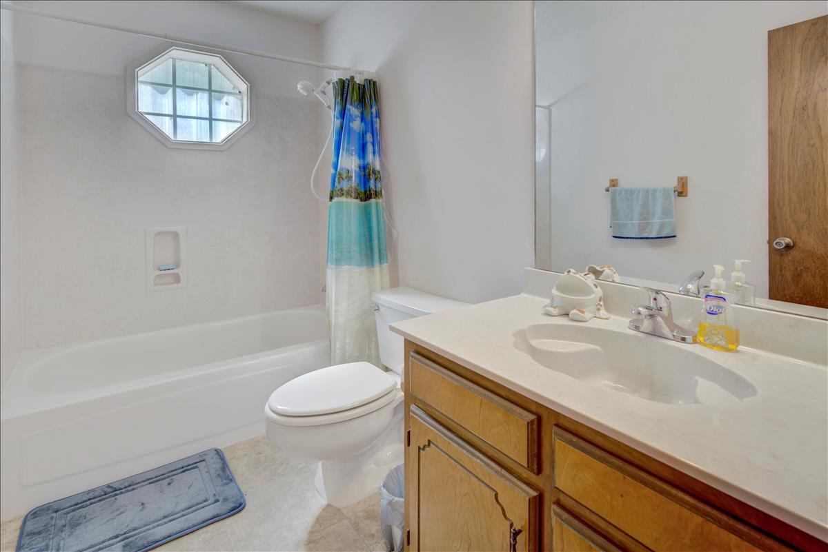 2919 Holley Point Road Navarre, FL 32566 - Photo 40 of 41 Gallery Image 40