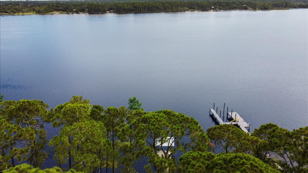 2919 Holley Point Road Navarre, FL 32566 - Photo 10 of 41 Gallery Image 10