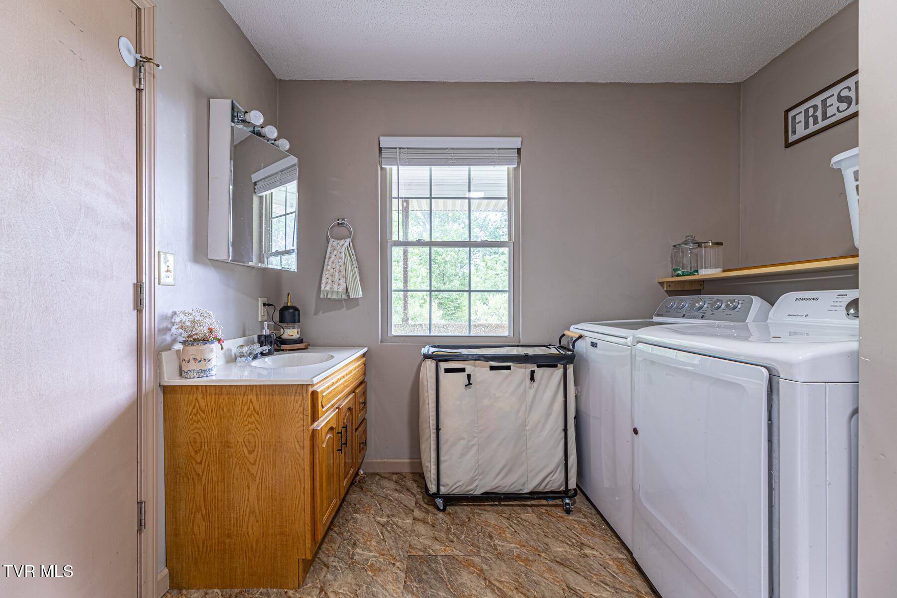125 Parsonage Road Elizabethton, TN 37643 - Photo 40 of 43 Emily One-19