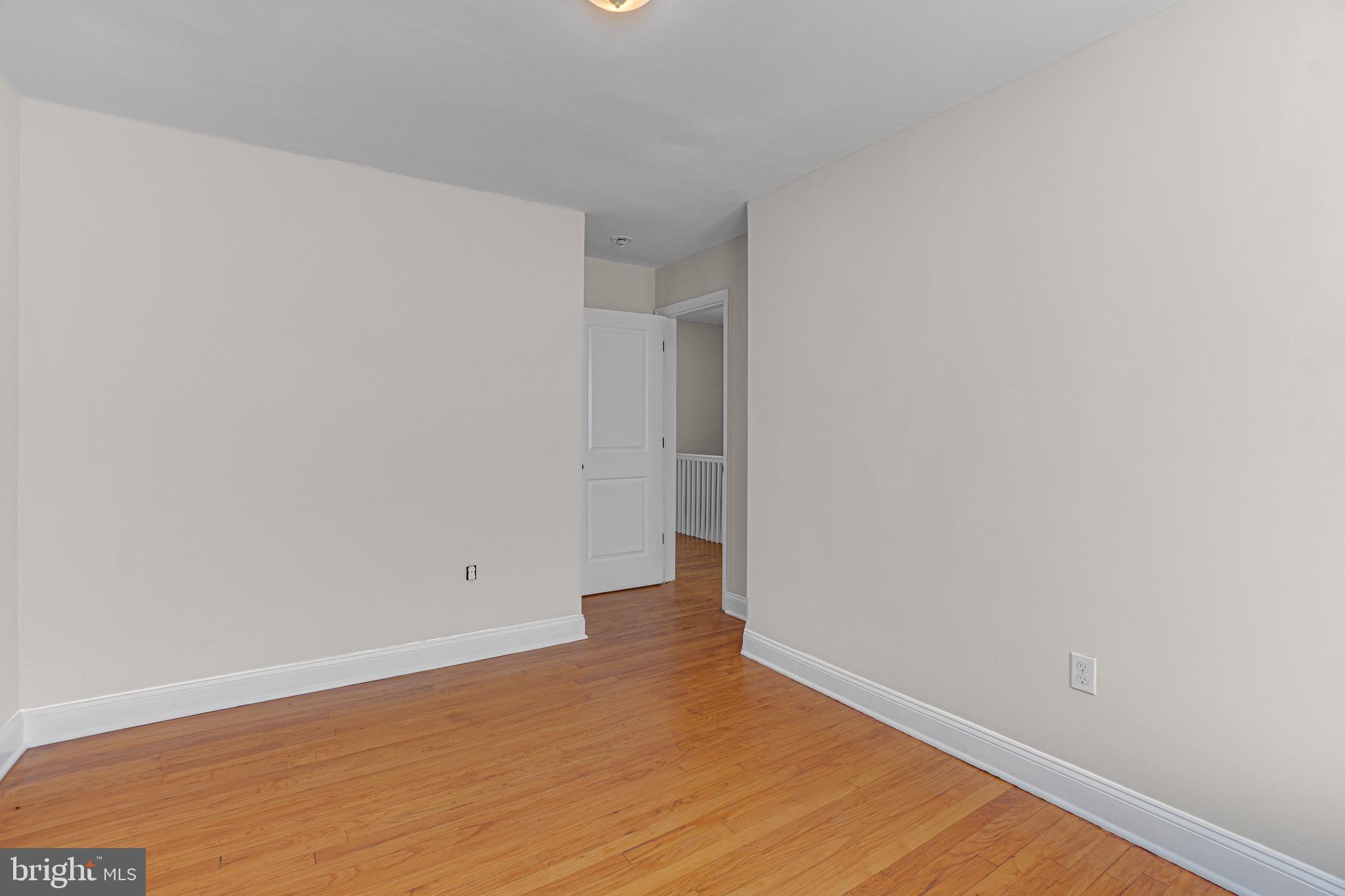 3904 Flowerton Road Baltimore, MD 21229 - Photo 15 of 29