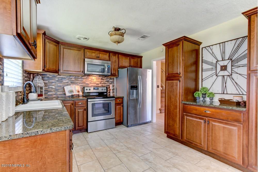 6618 West Fincannon Road Jacksonville, FL 32277 - Photo 1 of 38 Rave Home staging in jacksonville fl (9)