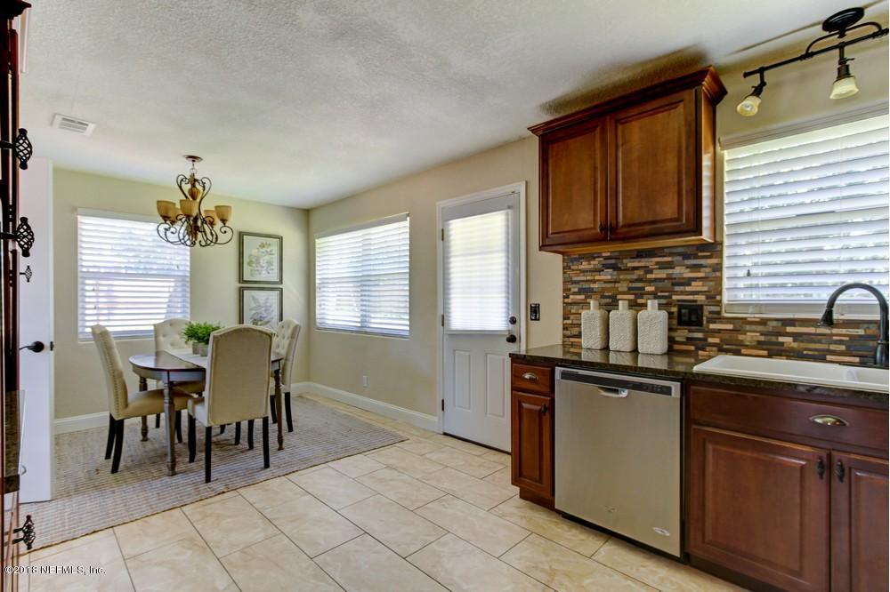 6618 West Fincannon Road Jacksonville, FL 32277 - Photo 15 of 38 Rave Home staging in jacksonville fl (15
