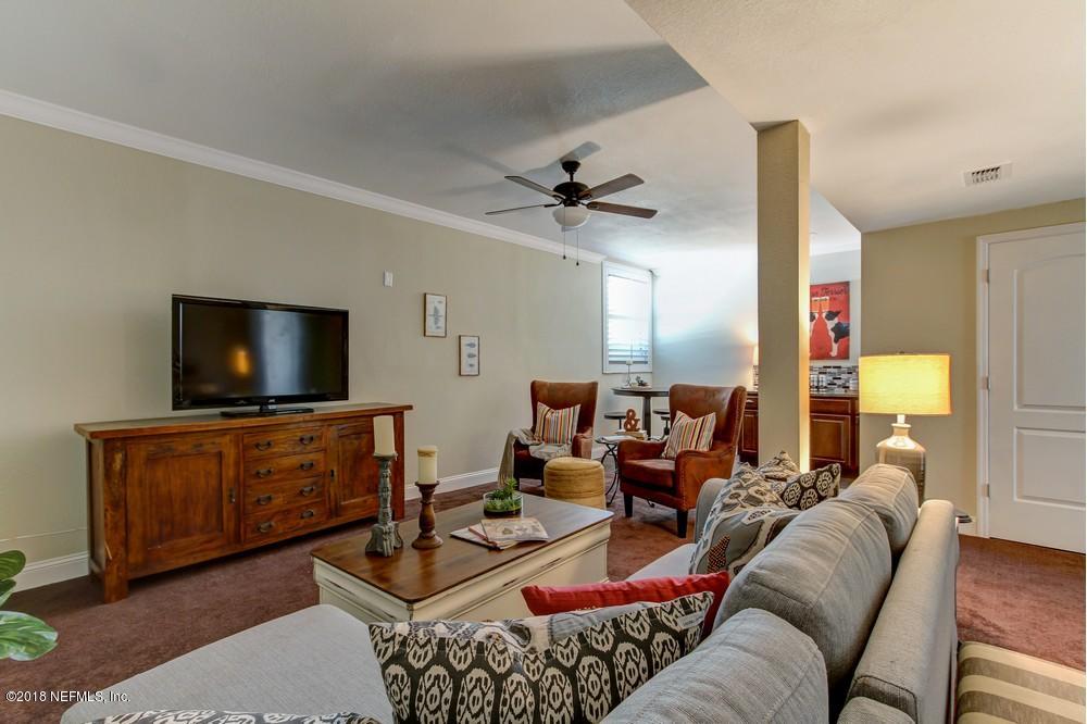 6618 West Fincannon Road Jacksonville, FL 32277 - Photo 20 of 38 Rave Home staging in jacksonville fl (20