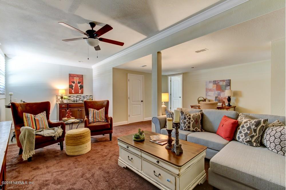 6618 West Fincannon Road Jacksonville, FL 32277 - Photo 21 of 38 Rave Home staging in jacksonville fl (21