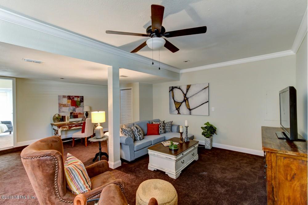 6618 West Fincannon Road Jacksonville, FL 32277 - Photo 23 of 38 Rave Home staging in jacksonville fl (23