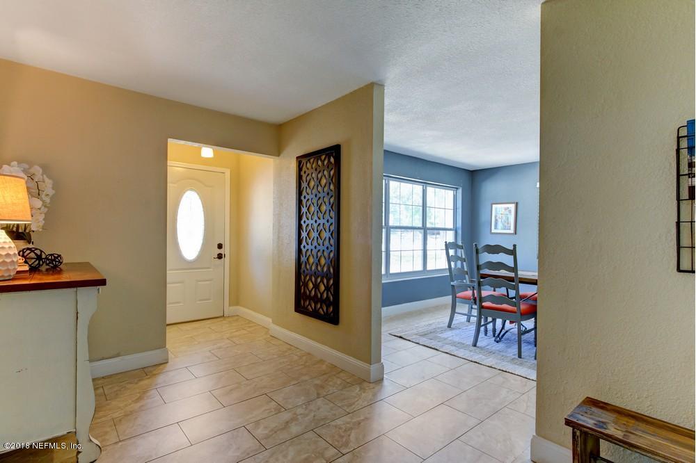 6618 West Fincannon Road Jacksonville, FL 32277 - Photo 3 of 38 Rave Home staging in jacksonville fl (2)