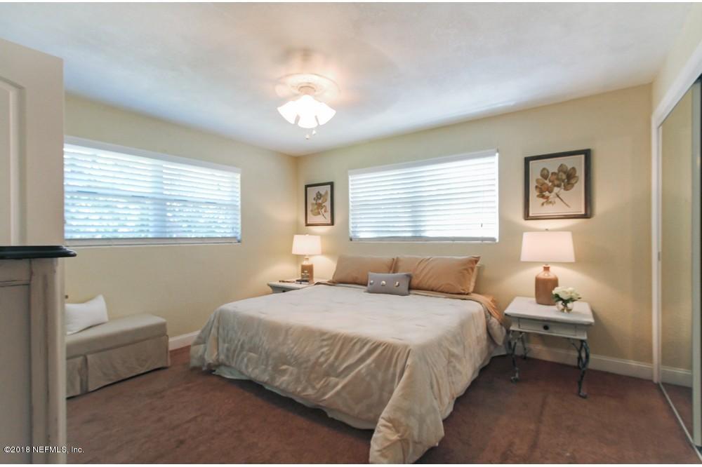 6618 West Fincannon Road Jacksonville, FL 32277 - Photo 31 of 38 Rave Home staging in jacksonville fl (31
