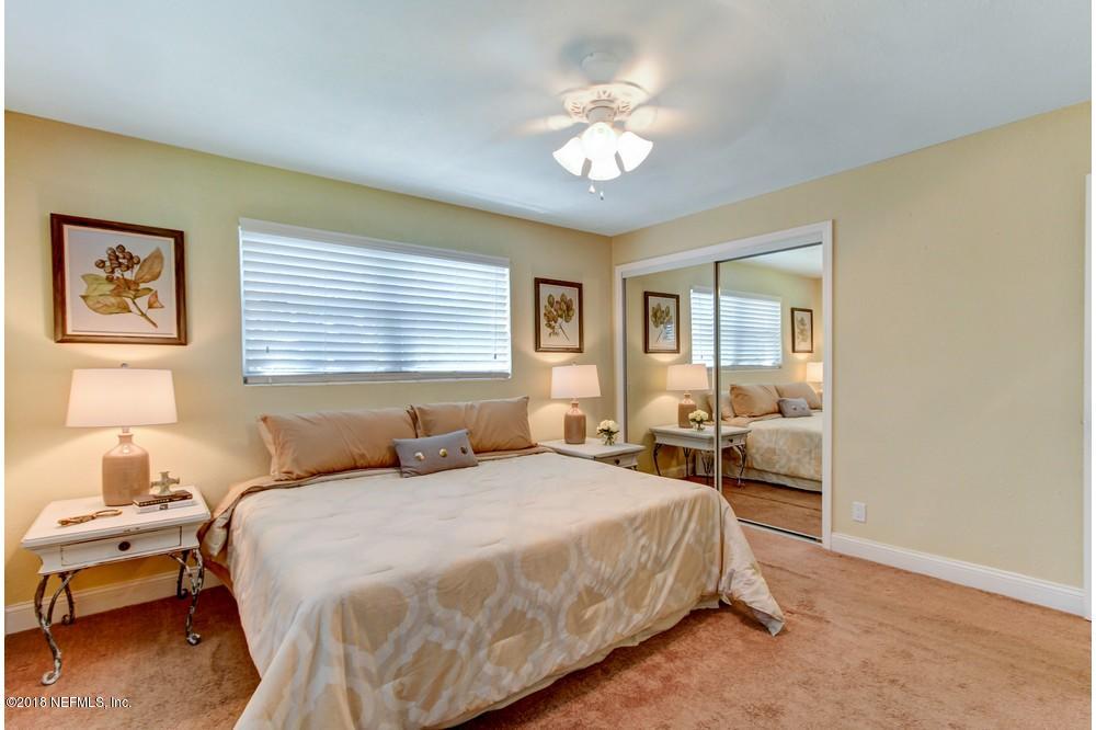 6618 West Fincannon Road Jacksonville, FL 32277 - Photo 33 of 38 Rave Home staging in jacksonville fl (33