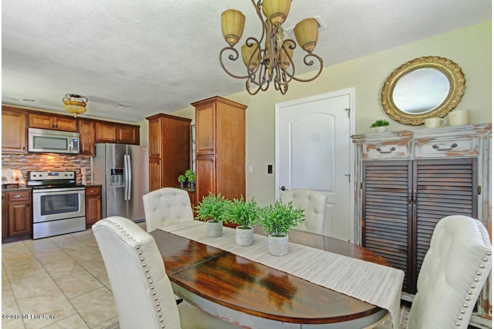 6618 West Fincannon Road Jacksonville, FL 32277 - Photo 8 of 38 Rave Home staging in jacksonville fl (7)