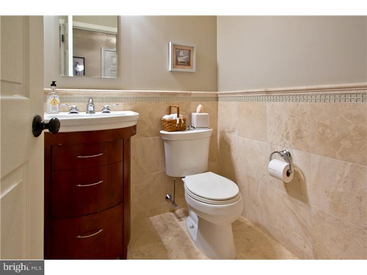331 Sapling Way Atco, NJ 08004 - Photo 11 of 25 Bathroom
