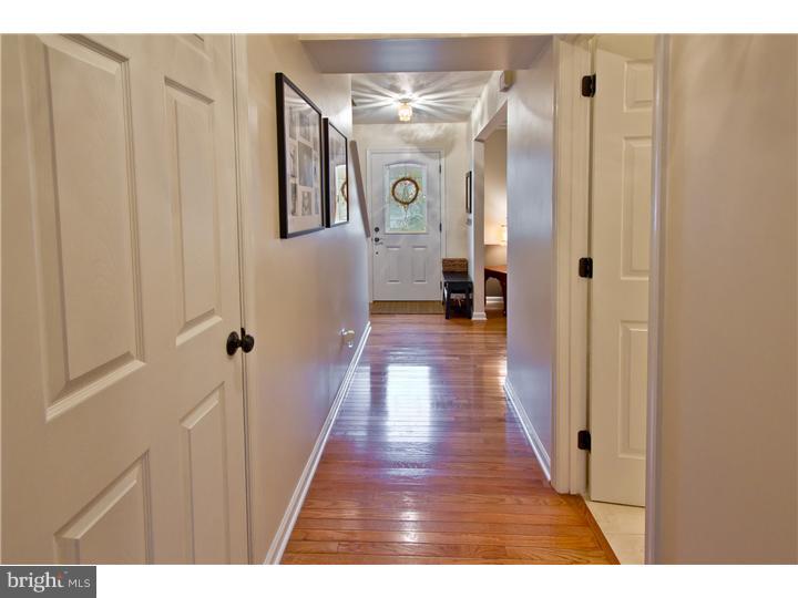331 Sapling Way Atco, NJ 08004 - Photo 8 of 25 Foyer
