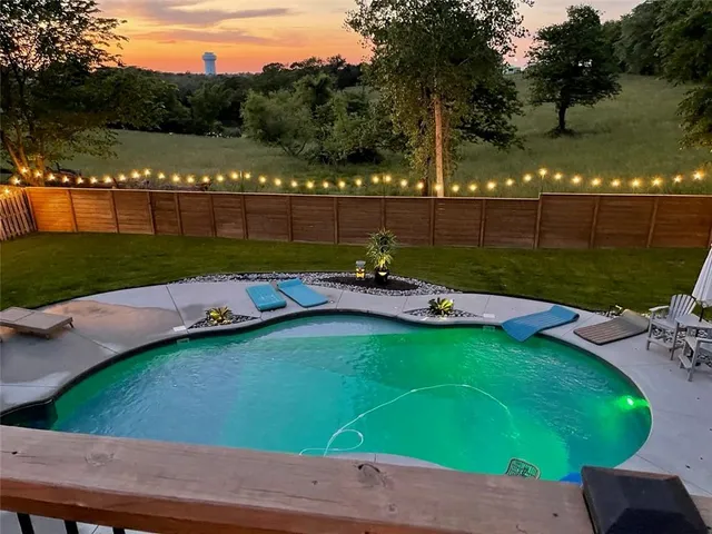 $625,000 | 1409 Southeast Woodbine Drive, Blue Springs, MO 64014