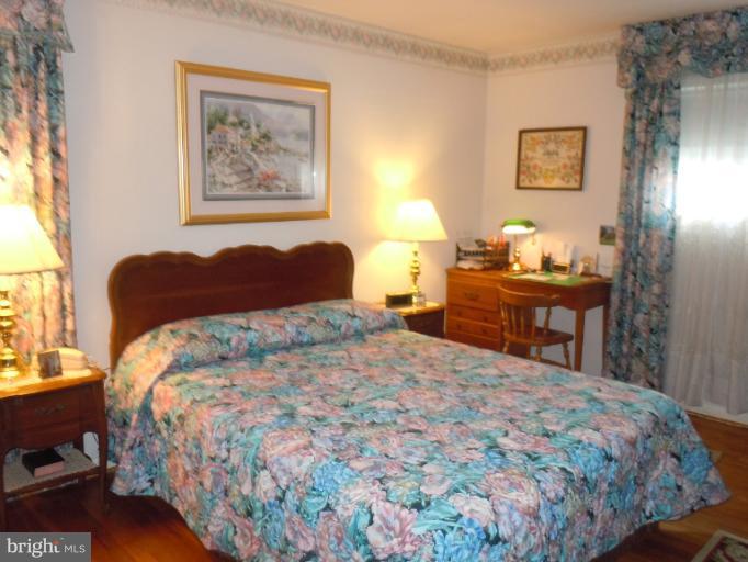 1607 Pickett Road Lutherville-Timonium, MD 21093 - Photo 6 of 29 Bedroom (Master)