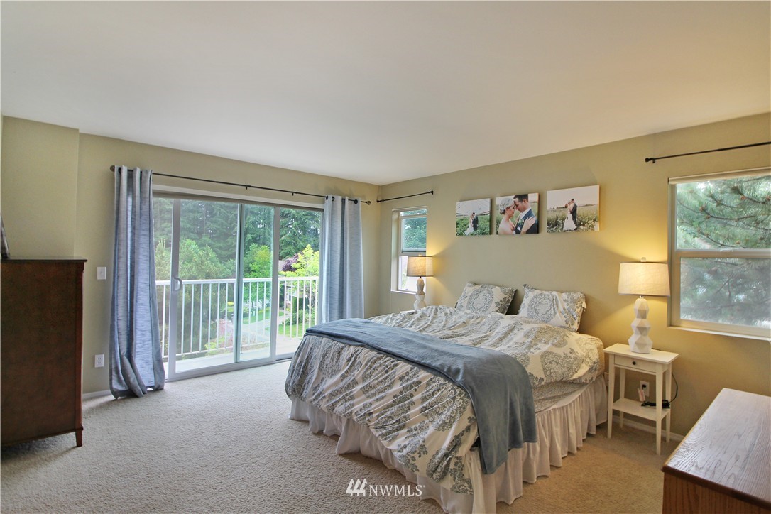 28082 Maple Ridge Way Southeast Maple Valley, WA 98038 - Photo 11 of 24