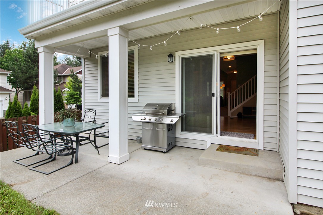28082 Maple Ridge Way Southeast Maple Valley, WA 98038 - Photo 19 of 24