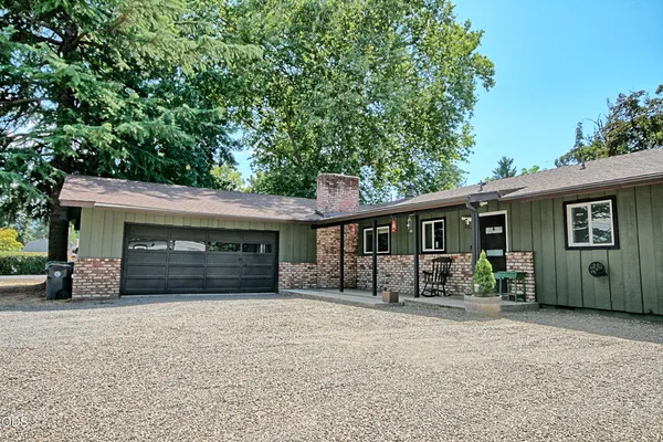 $550,000 | 2162 Happy Valley Drive, Medford, OR 97501