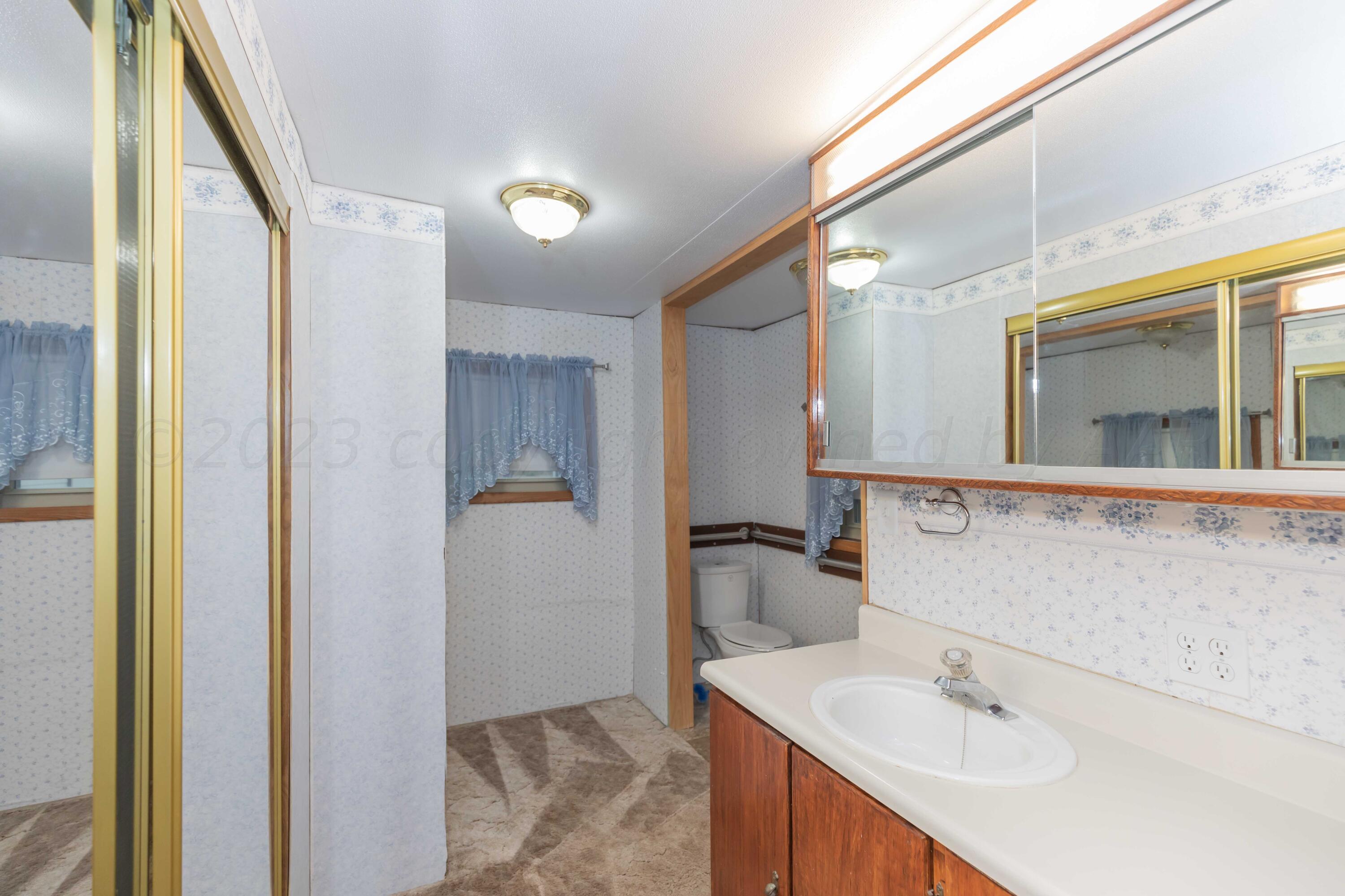 15700 Cavin Road Amarillo, TX 79119 - Photo 23 of 54 MASTER BATH VIEW 1