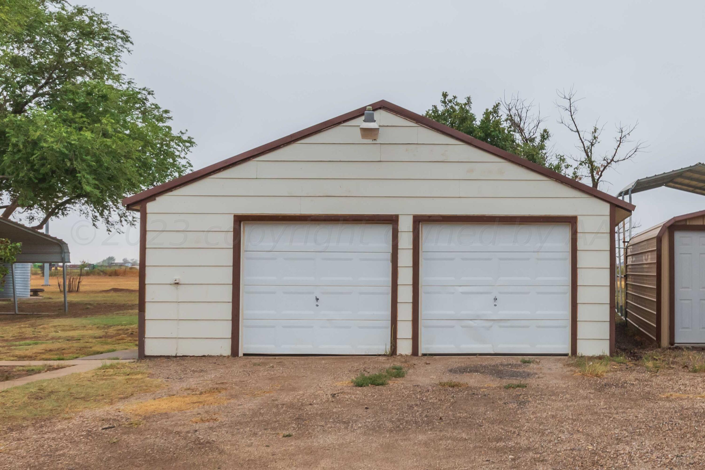 15700 Cavin Road Amarillo, TX 79119 - Photo 54 of 54 GARAGE