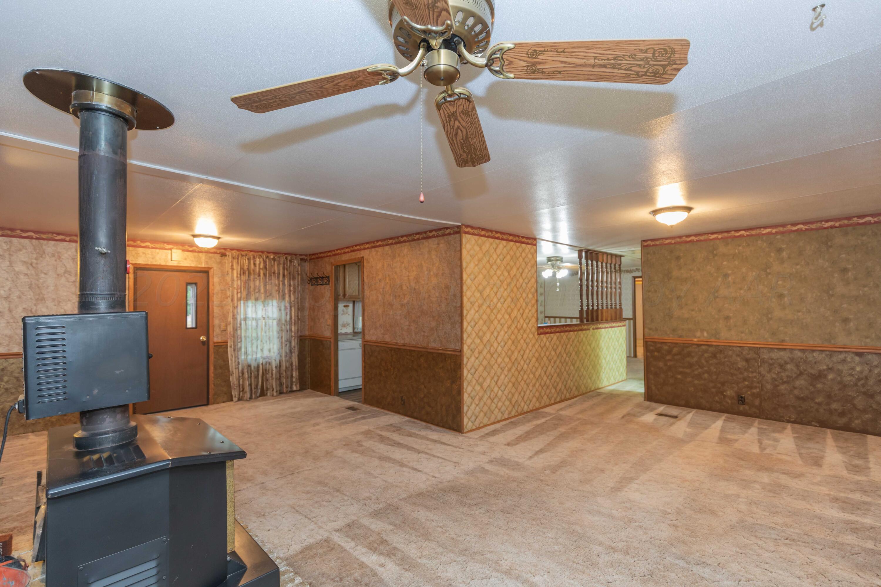 15700 Cavin Road Amarillo, TX 79119 - Photo 9 of 54 LIVING ROOM VIEW 2