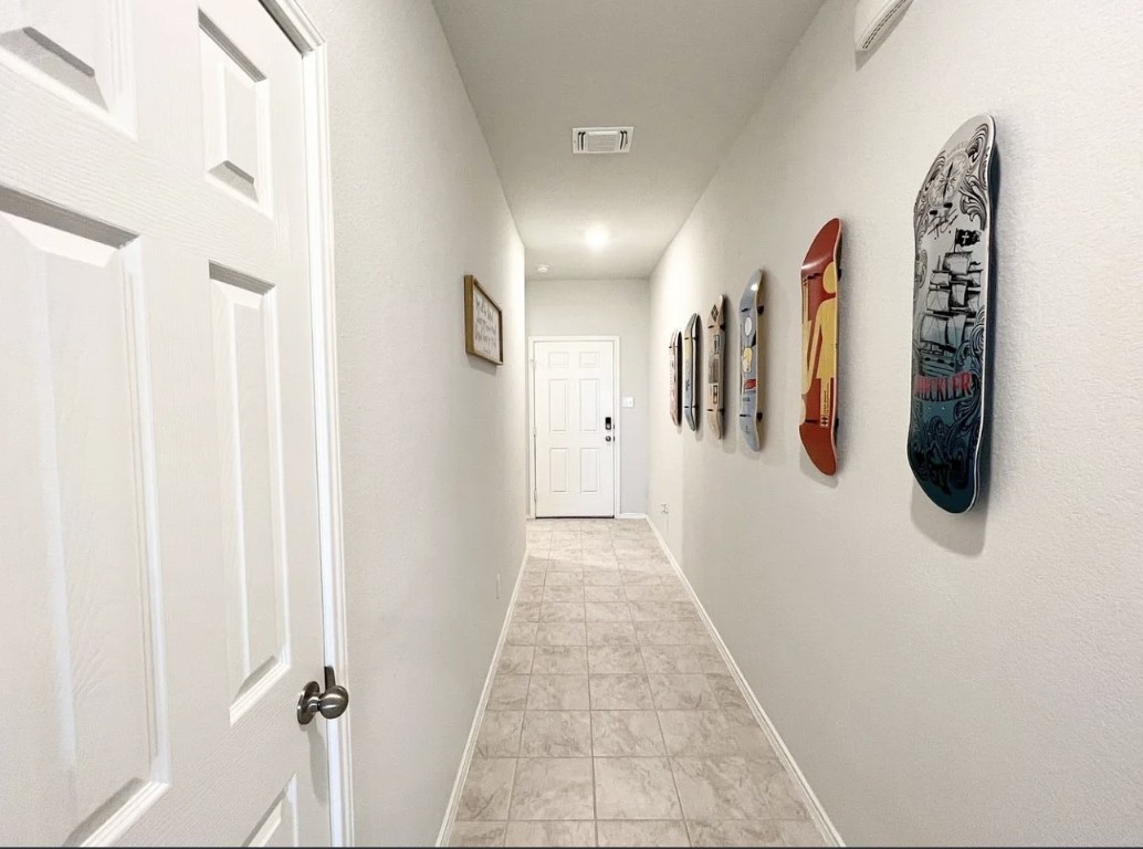 544 Taggart Trail Jarrell, TX 76537 - Photo 9 of 19 a view of a walk in closet