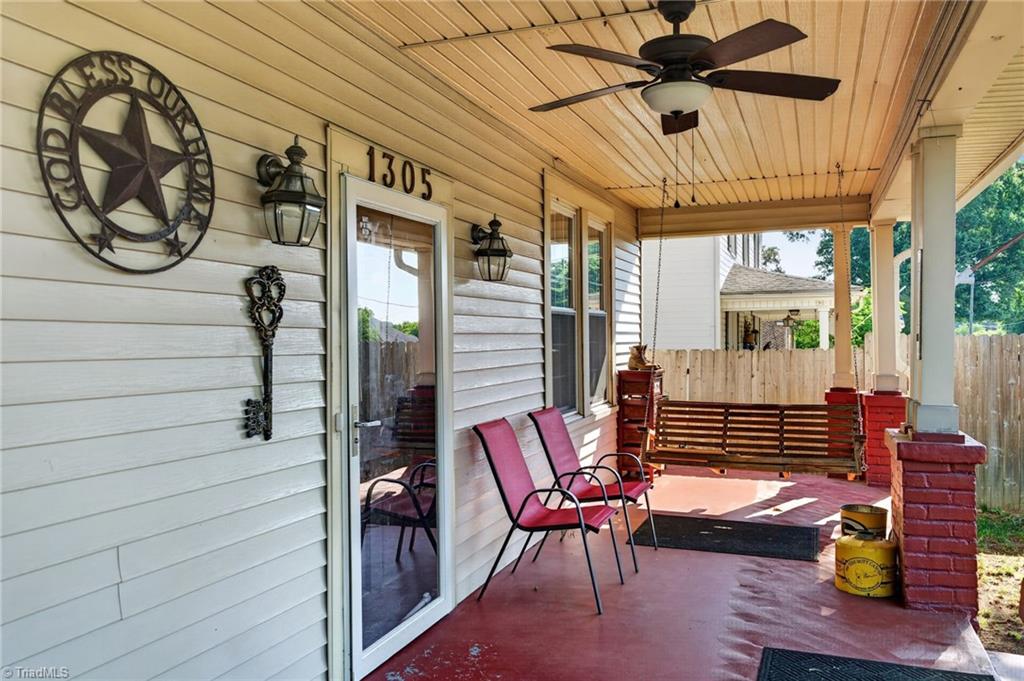 1305 East Meadow Road Eden, NC 27288 - Photo 4 of 29
