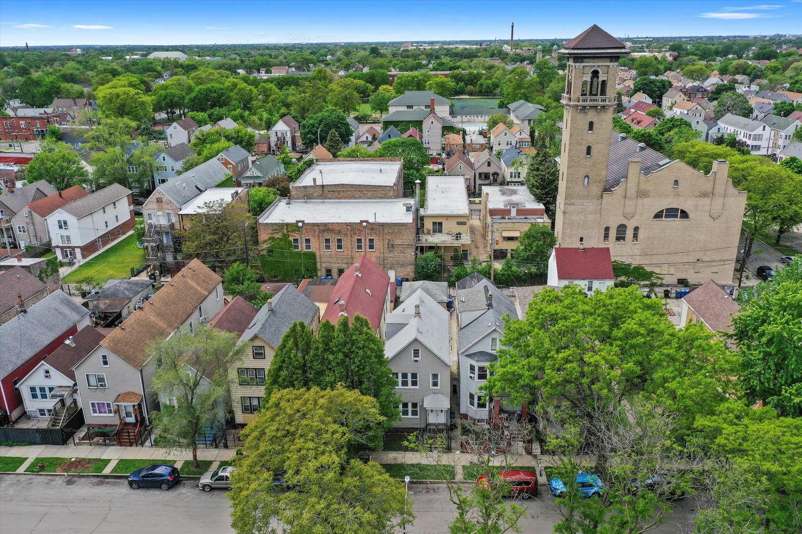 5014 South Paulina Street Chicago, IL 60609 - Photo 6 of 38 an aerial view of multiple house