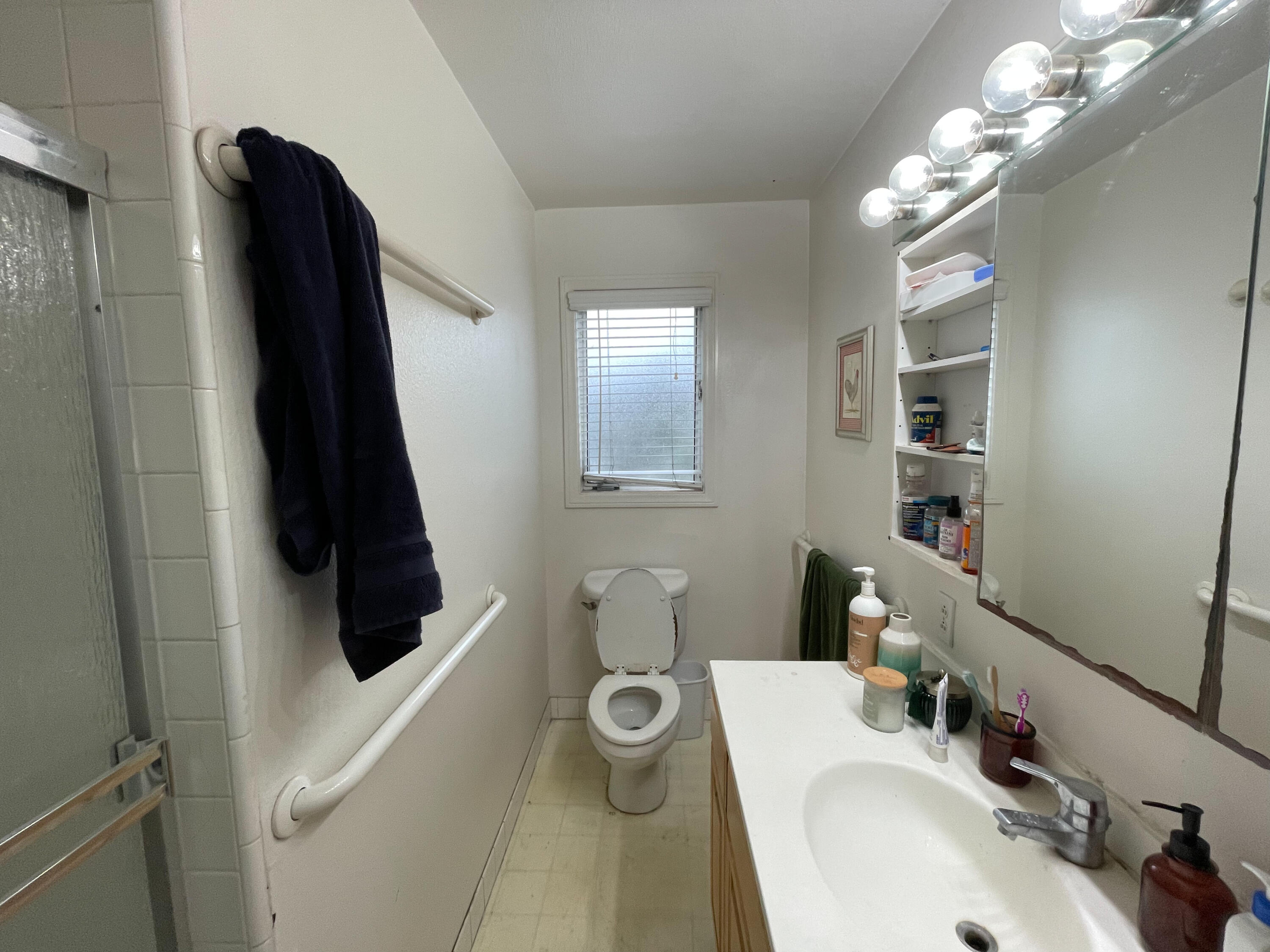 6891 Pasado Road Goleta, CA 93117 - Photo 6 of 10 Bathroom