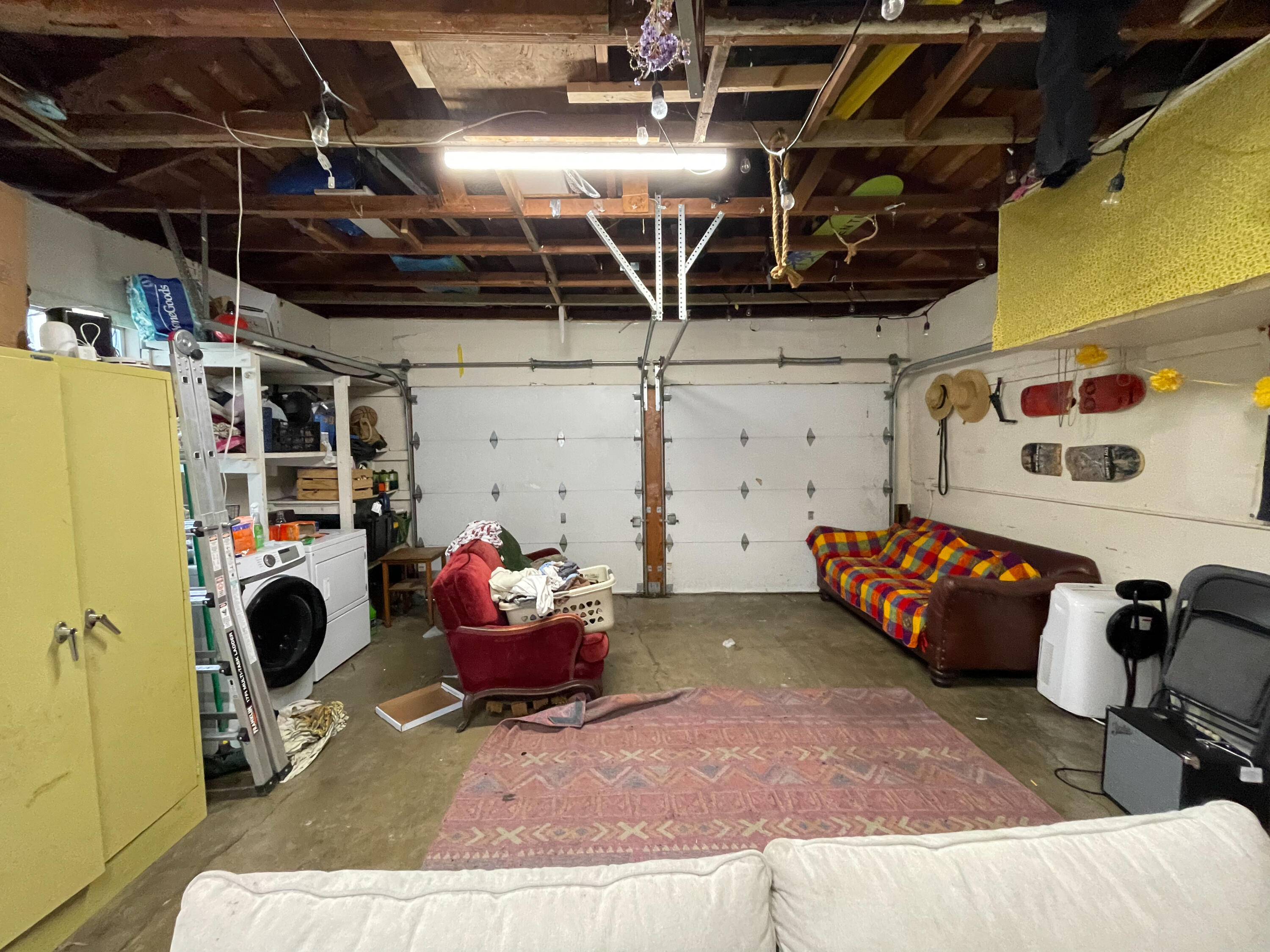 6891 Pasado Road Goleta, CA 93117 - Photo 7 of 10 Garage