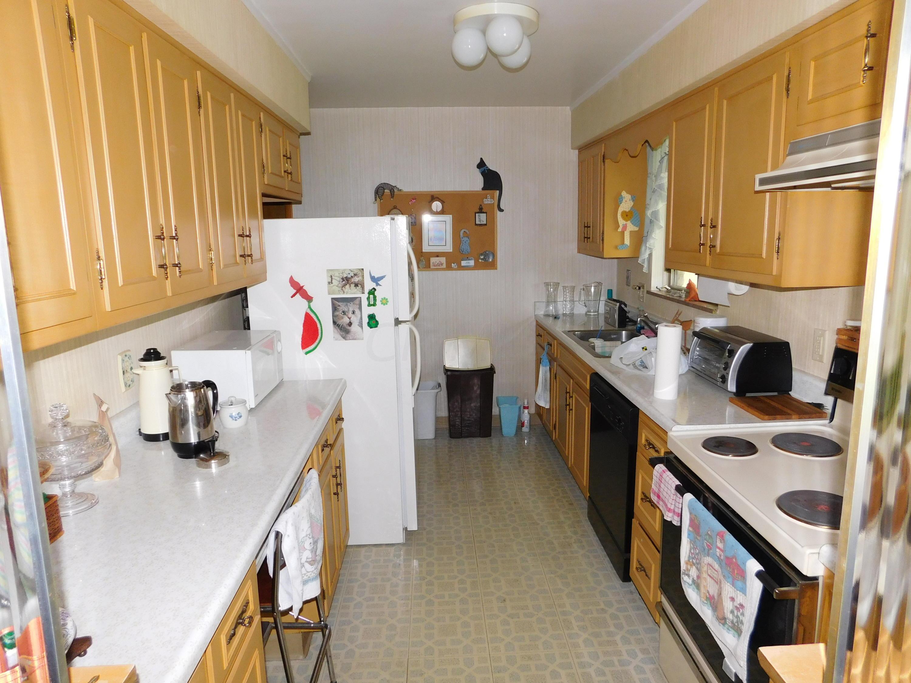 3152 Leeds Road Columbus, OH 43221 - Photo 3 of 9 Gallery Image 3