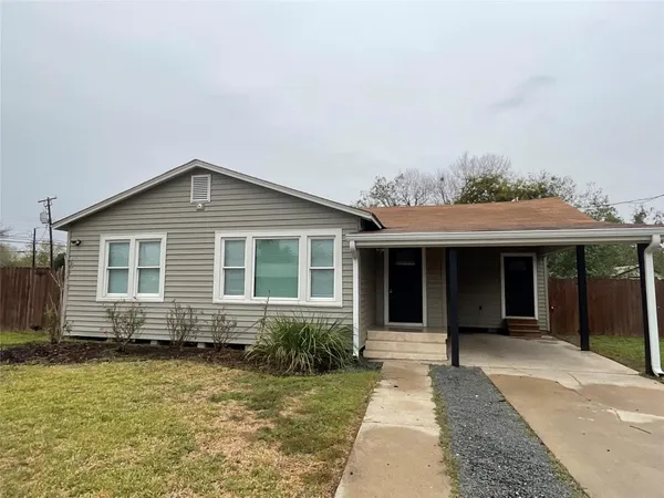 $190,000 | 207 South George Street, Victoria, TX 77901