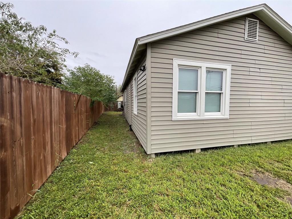 207 South George Street Victoria, TX 77901 - Photo 27 of 27 a front view of a house with garden