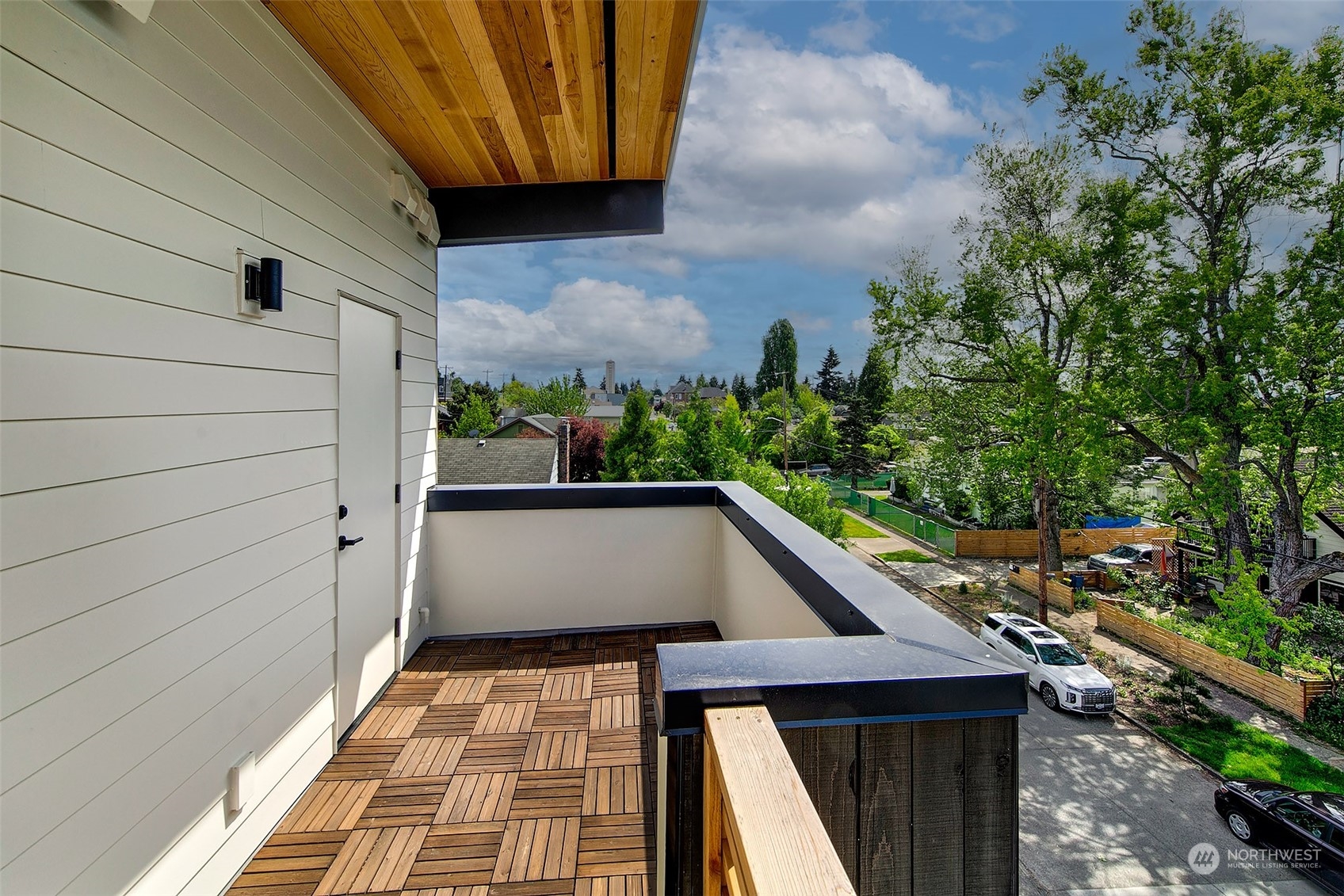 9240 20th Avenue Southwest, Unit B Seattle, WA 98106 - Photo 15 of 17