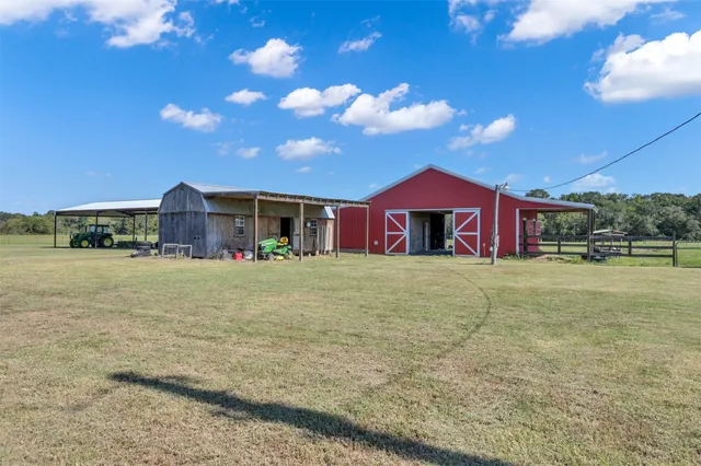 $1,300,000 | 1715 County Road 4015, Crockett, TX 75835