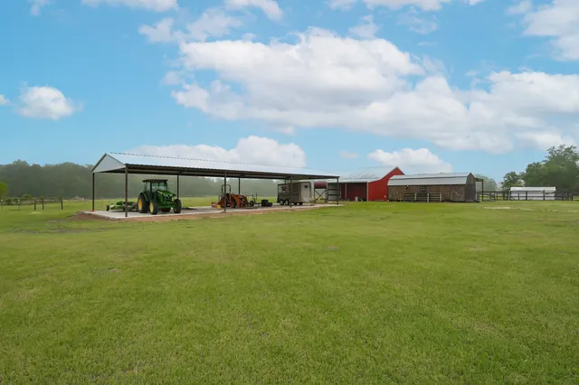 $1,300,000 | 1715 County Road 4015, Crockett, TX 75835