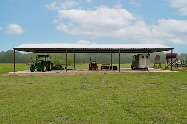 $1,300,000 | 1715 County Road 4015, Crockett, TX 75835