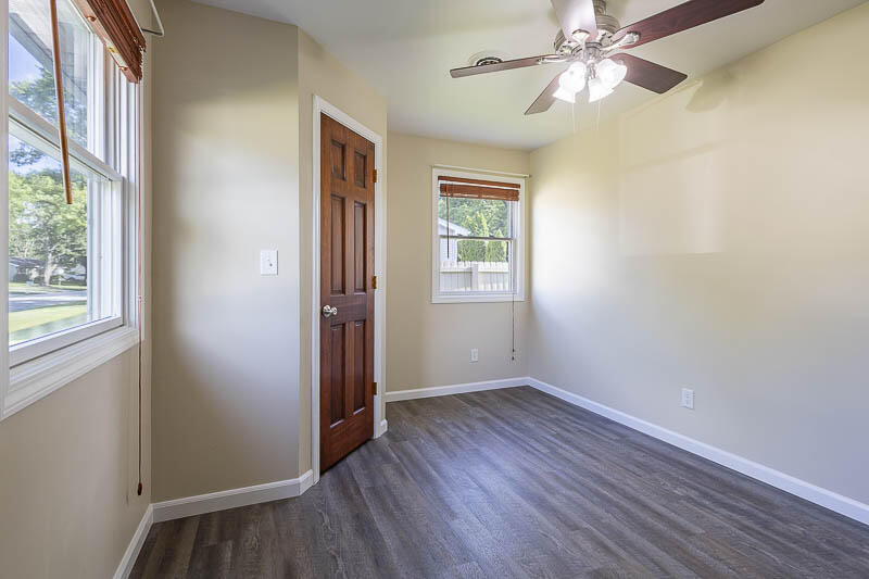 722 Capitol Road Valparaiso, IN 46385 - Photo 23 of 36 800x533