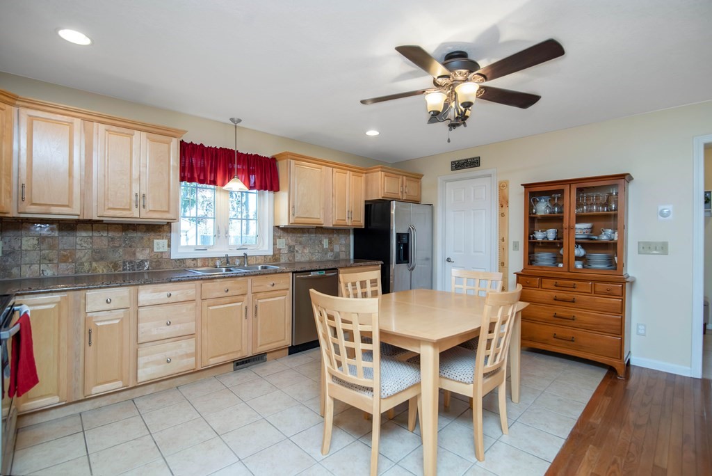 33 Manchonis Road Wilbraham, MA 01095 - Photo 15 of 41 Gallery Image 15