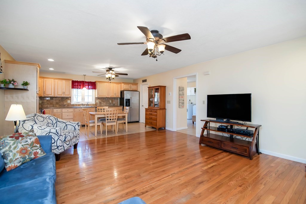 33 Manchonis Road Wilbraham, MA 01095 - Photo 5 of 41 Gallery Image 5