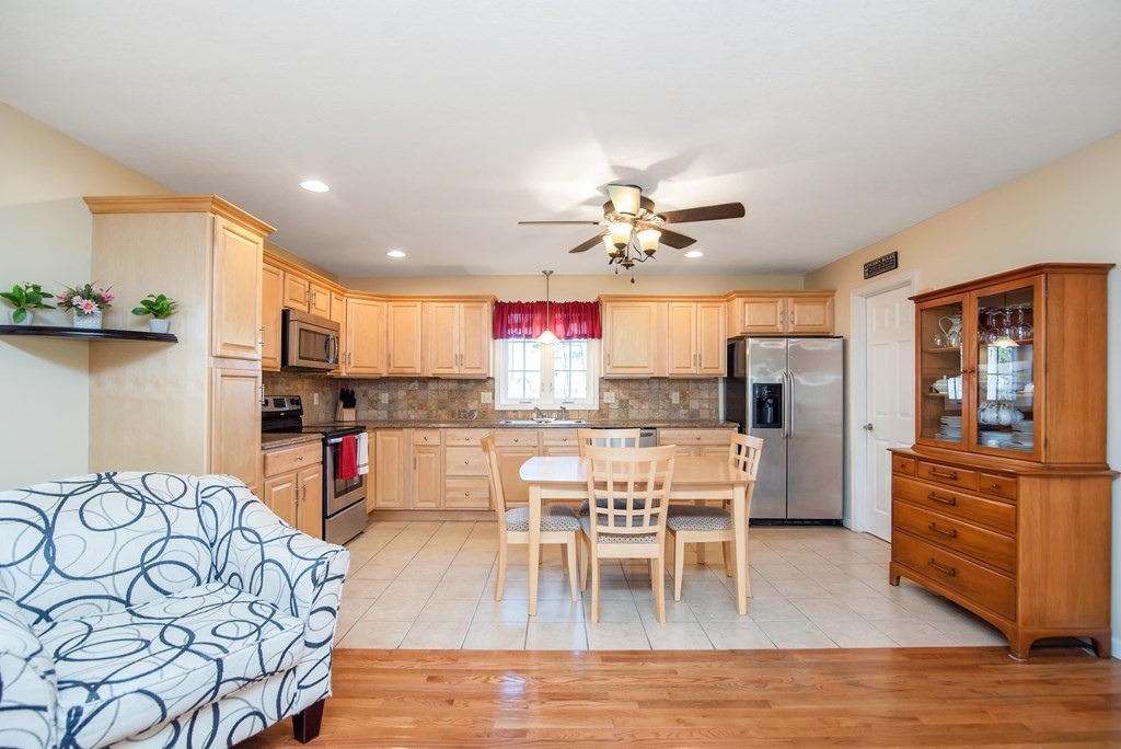 33 Manchonis Road Wilbraham, MA 01095 - Photo 6 of 41 Gallery Image 6