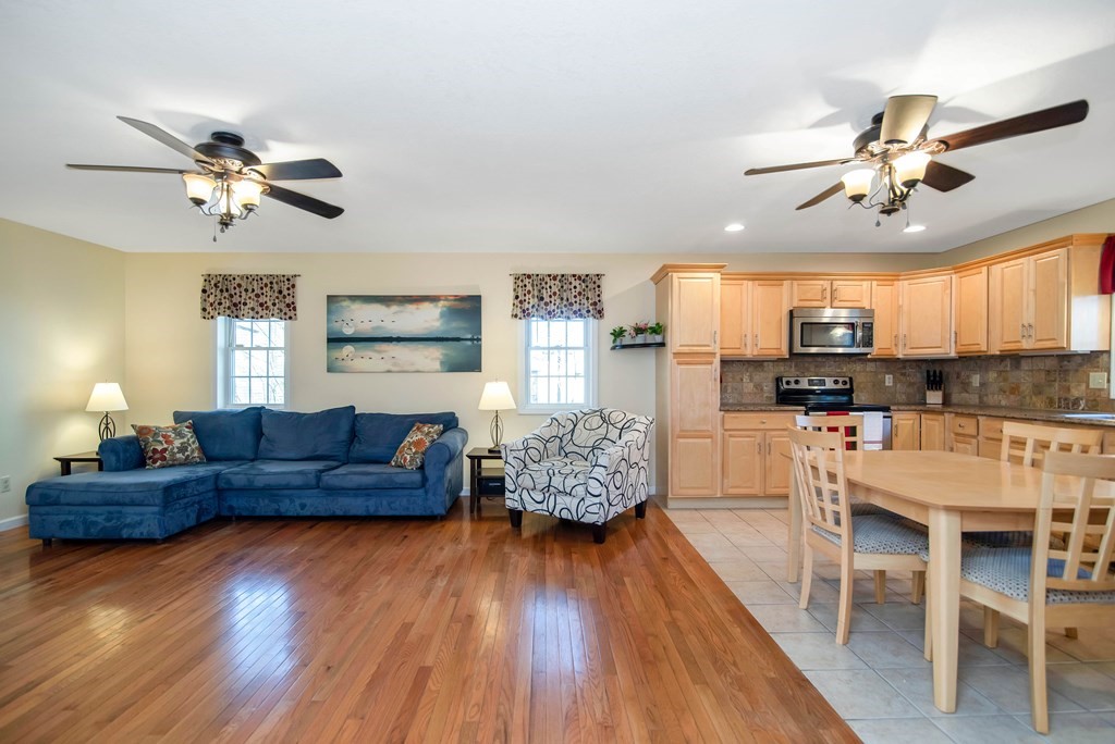 33 Manchonis Road Wilbraham, MA 01095 - Photo 9 of 41 Gallery Image 9