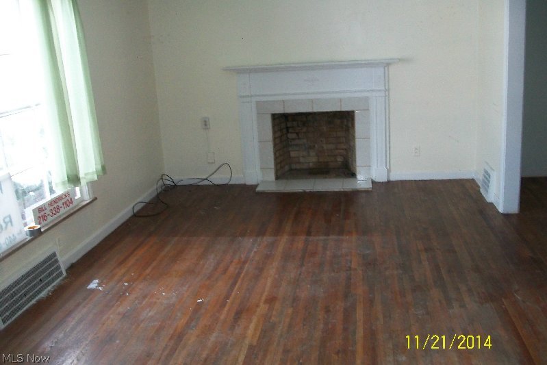 13702 Cedar Road Cleveland, OH 44118 - Photo 6 of 7