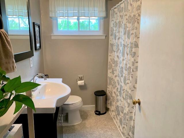 3629 Bennett Road Chattanooga, TN 37412 - Photo 11 of 14 3629 Bennett Rd Bath 1