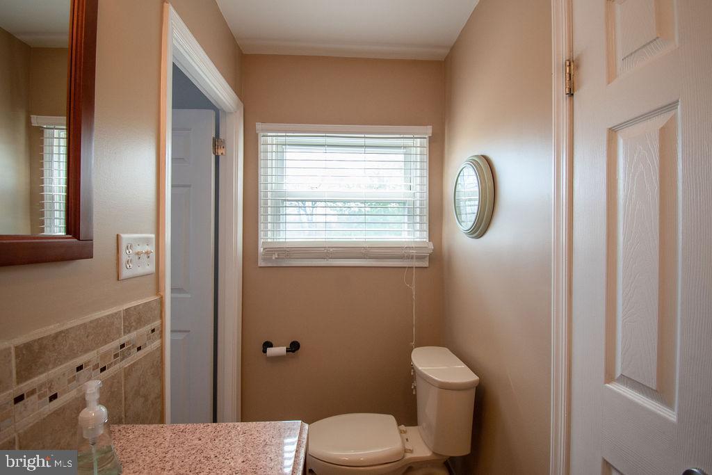 20 Rita Road Morrisville, PA 19067 - Photo 19 of 35 Main bedroom full bath
