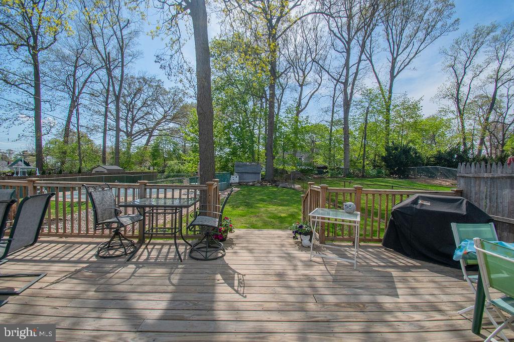 20 Rita Road Morrisville, PA 19067 - Photo 31 of 35 Back deck to back yard