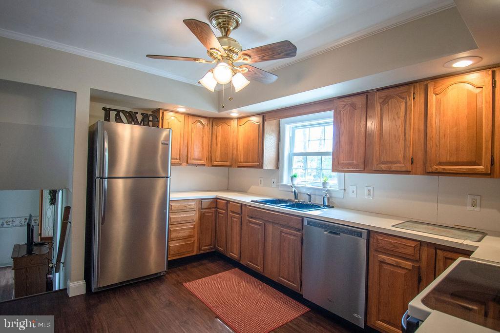 20 Rita Road Morrisville, PA 19067 - Photo 8 of 35 Kitchen