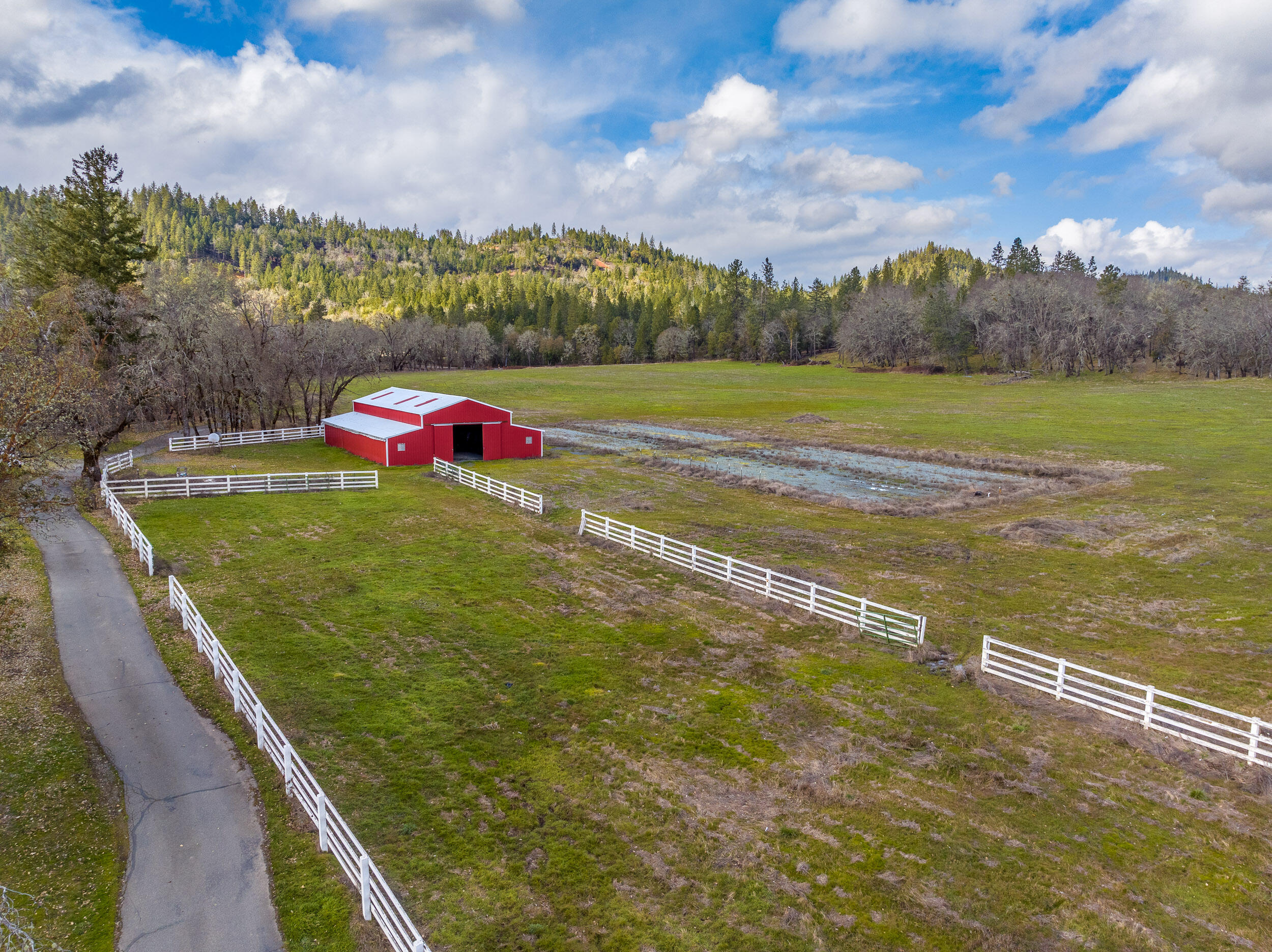 355 Gunnell Road Grants Pass, OR 97526 - Photo 59 of 66 GRR54b
